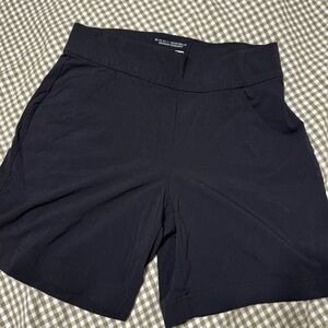 Columbia Anytime casual shorts. Black. Size M. 5 inch inseam
